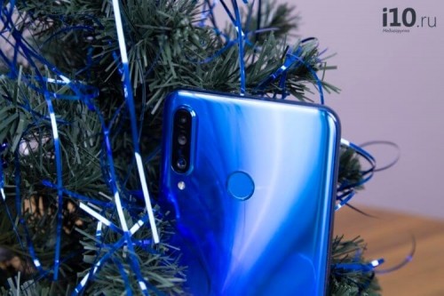 Смартфон Деда Мороза. Можно ли хорошо снимать в темноте? 
Смартфон Деда Мороза. Можно ли хорошо снимать в темноте?