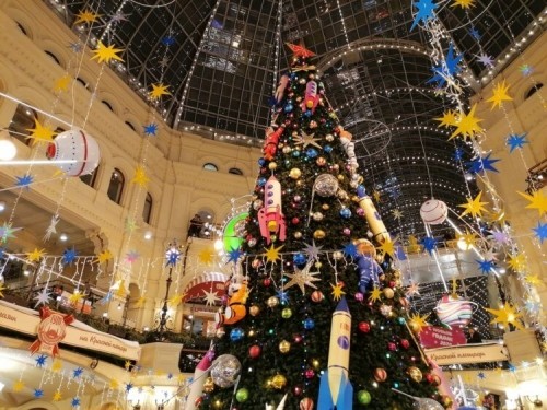 Смартфон Деда Мороза. Можно ли хорошо снимать в темноте? 
Смартфон Деда Мороза. Можно ли хорошо снимать в темноте?