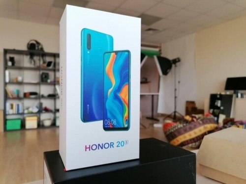 Смартфон Деда Мороза. Можно ли хорошо снимать в темноте? 
Смартфон Деда Мороза. Можно ли хорошо снимать в темноте?