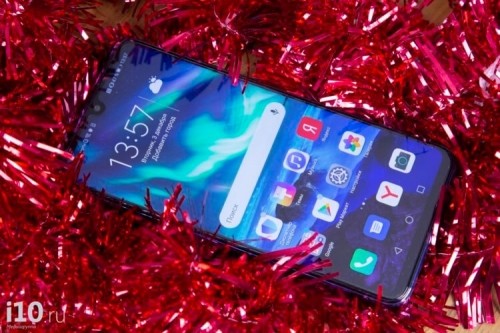 Смартфон Деда Мороза. Можно ли хорошо снимать в темноте? 
Смартфон Деда Мороза. Можно ли хорошо снимать в темноте?