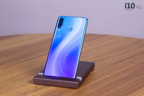 Смартфон Деда Мороза. Можно ли хорошо снимать в темноте? 
Смартфон Деда Мороза. Можно ли хорошо снимать в темноте?