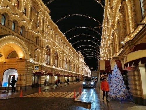 Смартфон Деда Мороза. Можно ли хорошо снимать в темноте? 
Смартфон Деда Мороза. Можно ли хорошо снимать в темноте?