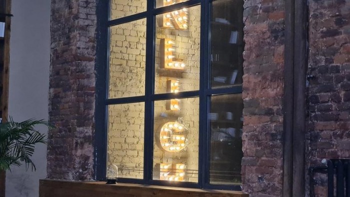 Дневник Samsung Galaxy S20 FE: съемка ночью — не проблема (примеры снимков)
					 
						Дневник Samsung Galaxy S20 FE: съемка ночью — не проблема (примеры снимков)