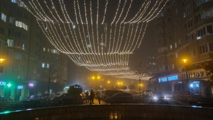 Дневник Samsung Galaxy S20 FE: съемка ночью — не проблема (примеры снимков)
					 
						Дневник Samsung Galaxy S20 FE: съемка ночью — не проблема (примеры снимков)